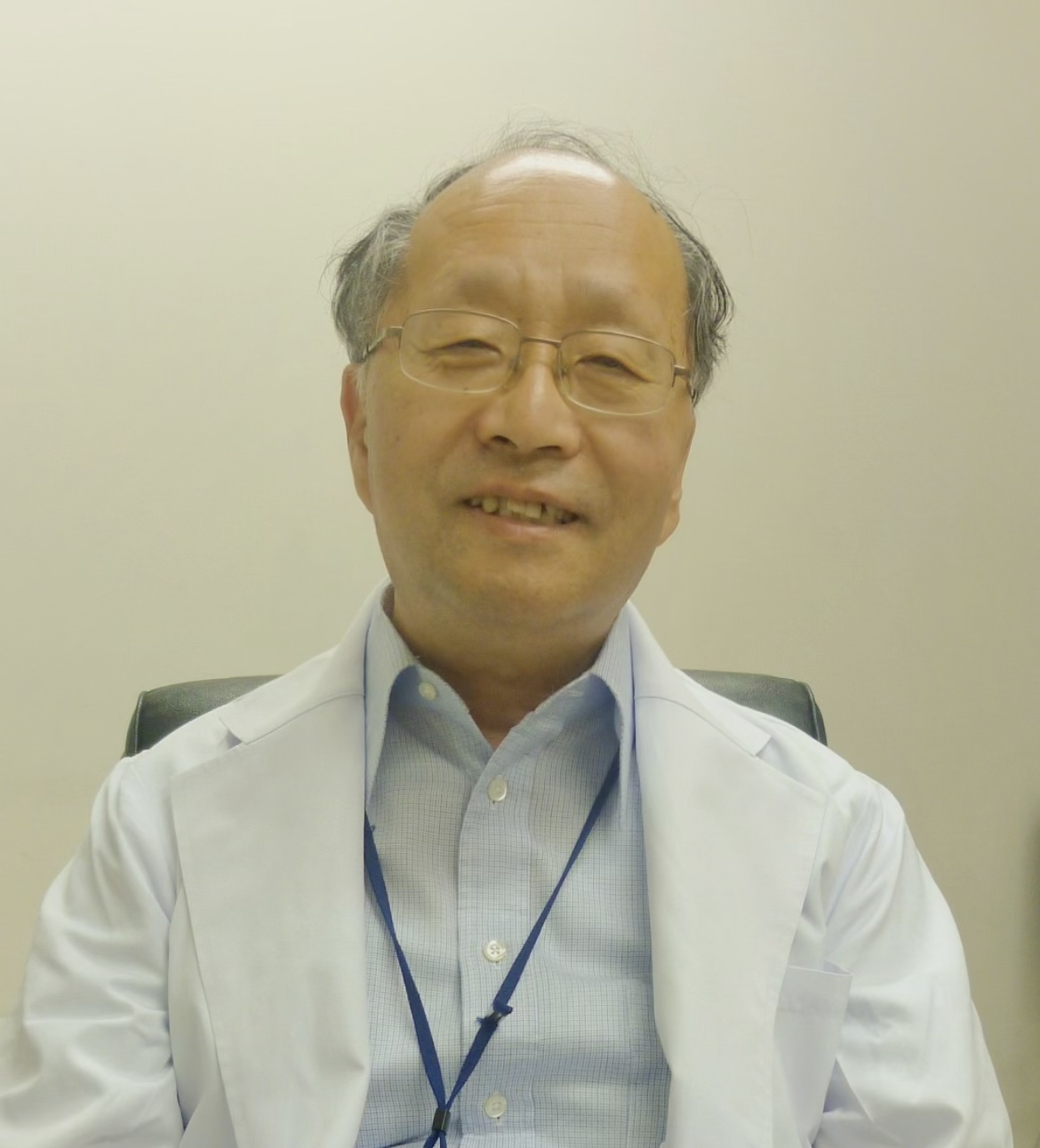 headshot of advisor