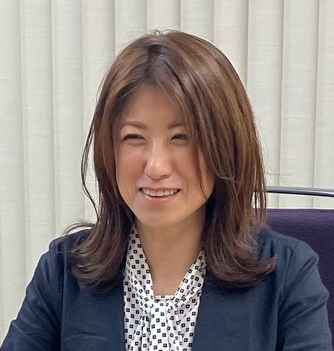 headshot of advisor